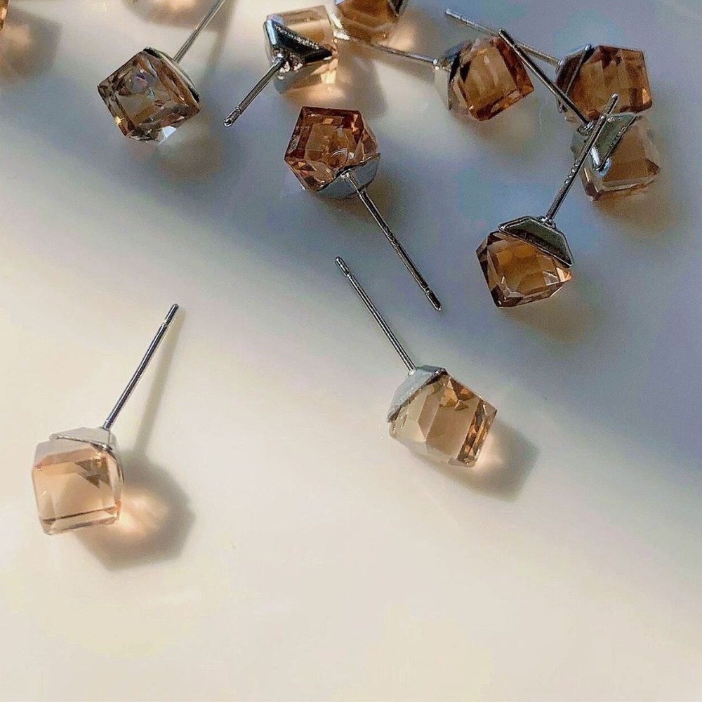 Sterling Silver 925 Amber Brown Glass Crystal Stud Earrings